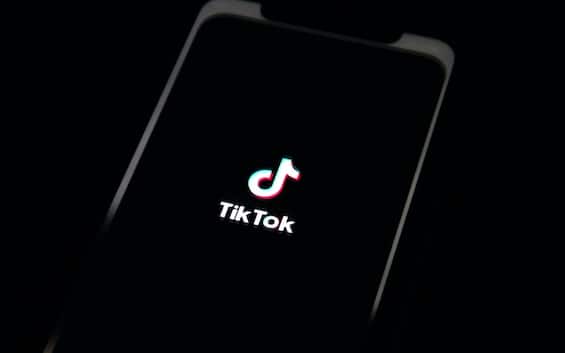 Bufera sulla Boiler Summer Cup, challenge di Tik Tok che fa body shaming. Video rimossi Bufera sulla Boiler Summer Cup, challenge di Tik Tok che fa body shaming. Video rimossi